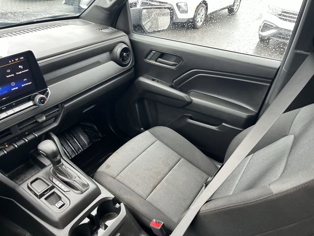 Used 2023 Chevrolet Colorado W/T image 3