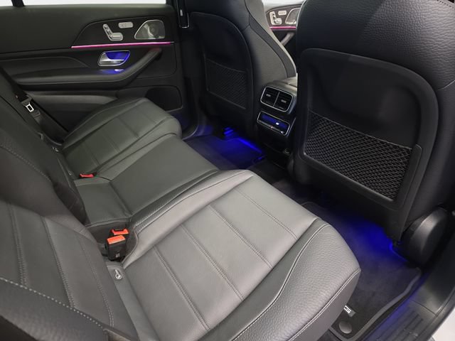 Used 2023 Mercedes-Benz GLS 580 4MATIC image 13