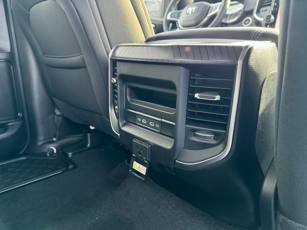 New 2026 RAM 1500 Big Horn AWD/4WD image 14