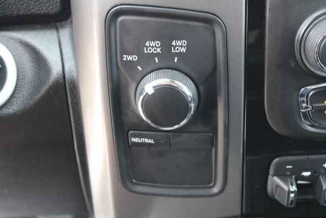 Used 2018 RAM 2500 Big Horn w/ Sport Appearance Group AWD/4WD image 25