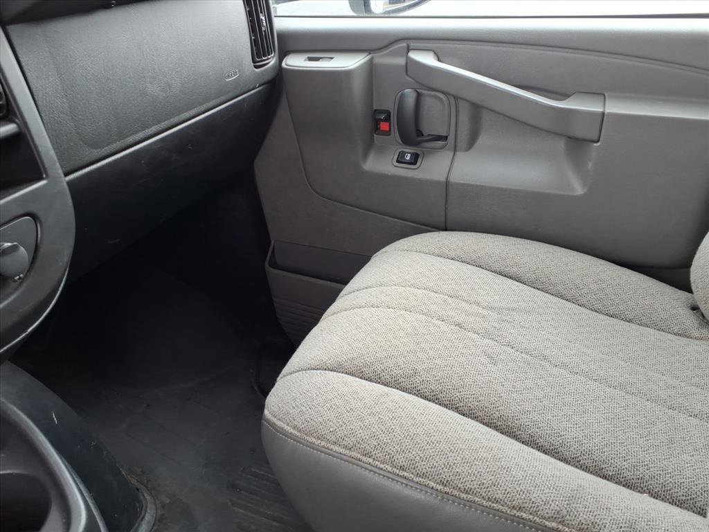 Used 2022 GMC Savana 3500 Extended w/ Power Convenience Package image 22