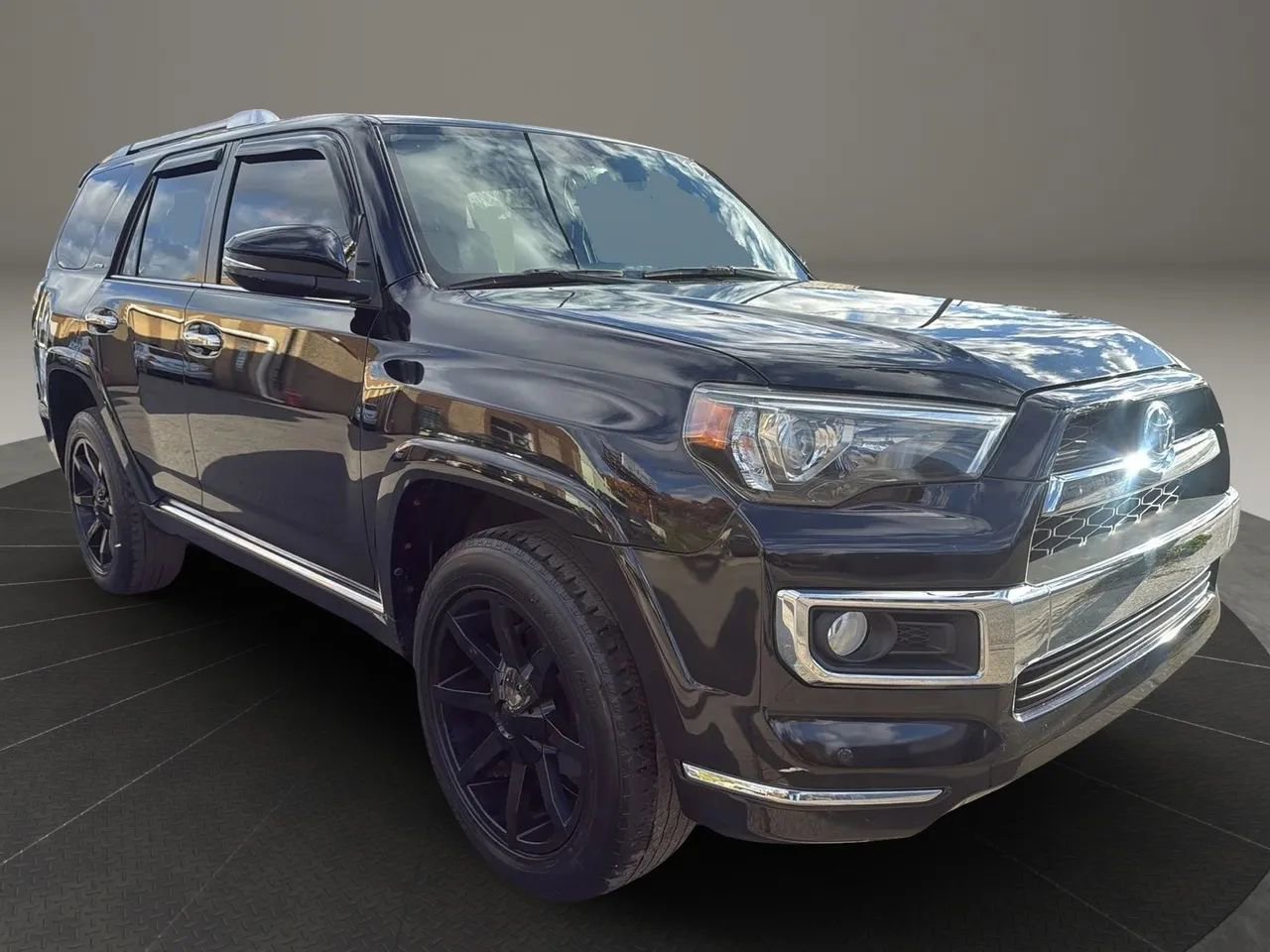Used 2017 Toyota 4Runner Limited image 3