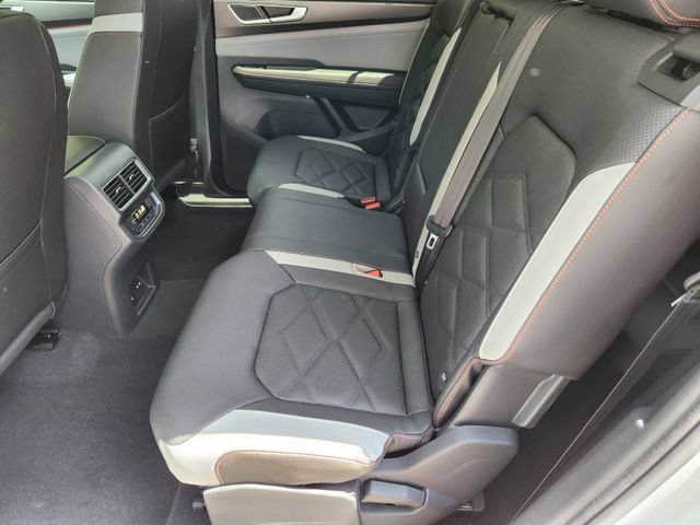 New 2026 Volkswagen Atlas Peak Edition AWD/4WD image 28