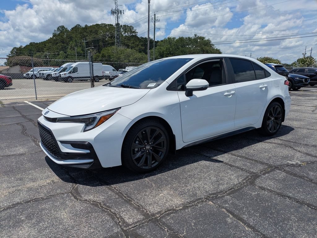 Used 2025 Toyota Corolla SE FWD image 9