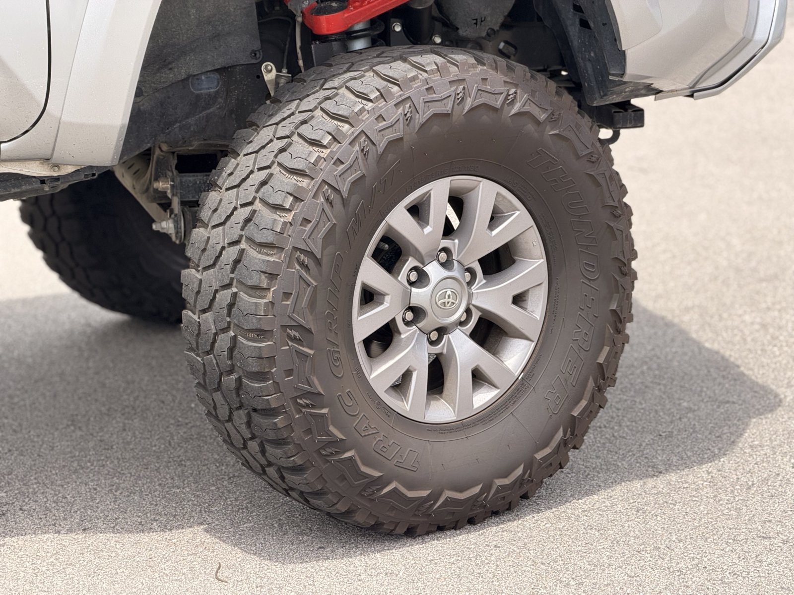 Used 2022 Toyota Tacoma SR5 w/ Technology Package RWD image 9