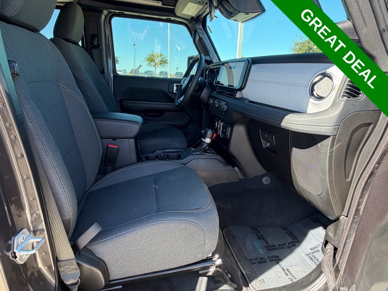 Used 2026 Jeep Wrangler Unlimited Sahara AWD/4WD image 39