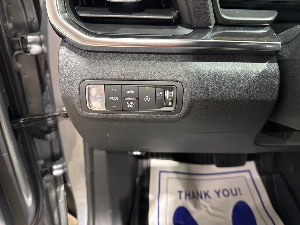 New 2026 GMC Terrain Denali w/ LPO, Black Badging Package image 23