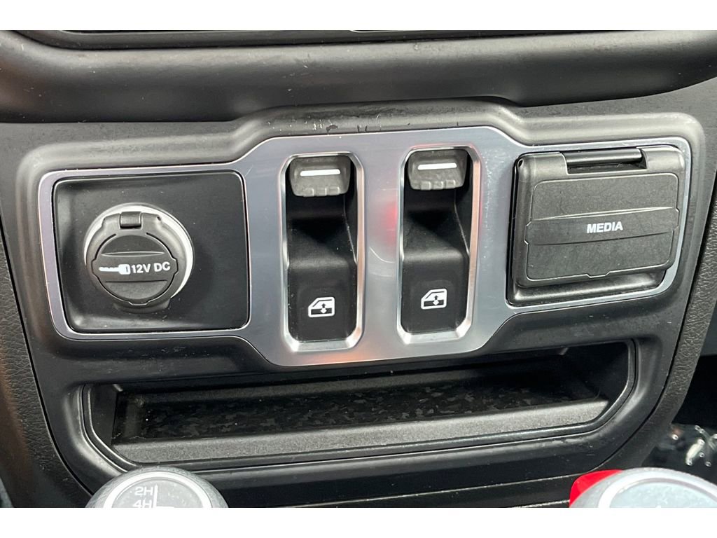 Used 2019 Jeep Wrangler Sport image 31