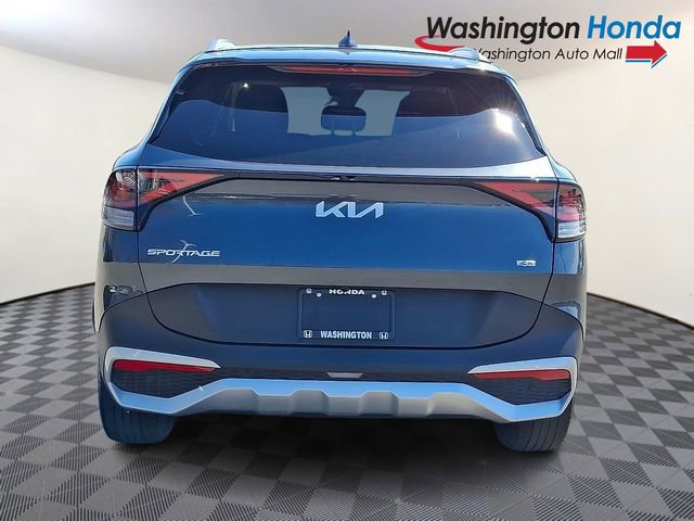 Used 2025 Kia Sportage EX image 5