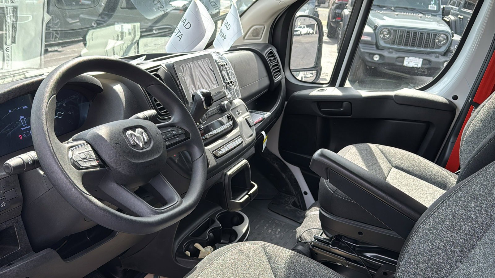 Used 2025 RAM ProMaster 3500 image 13