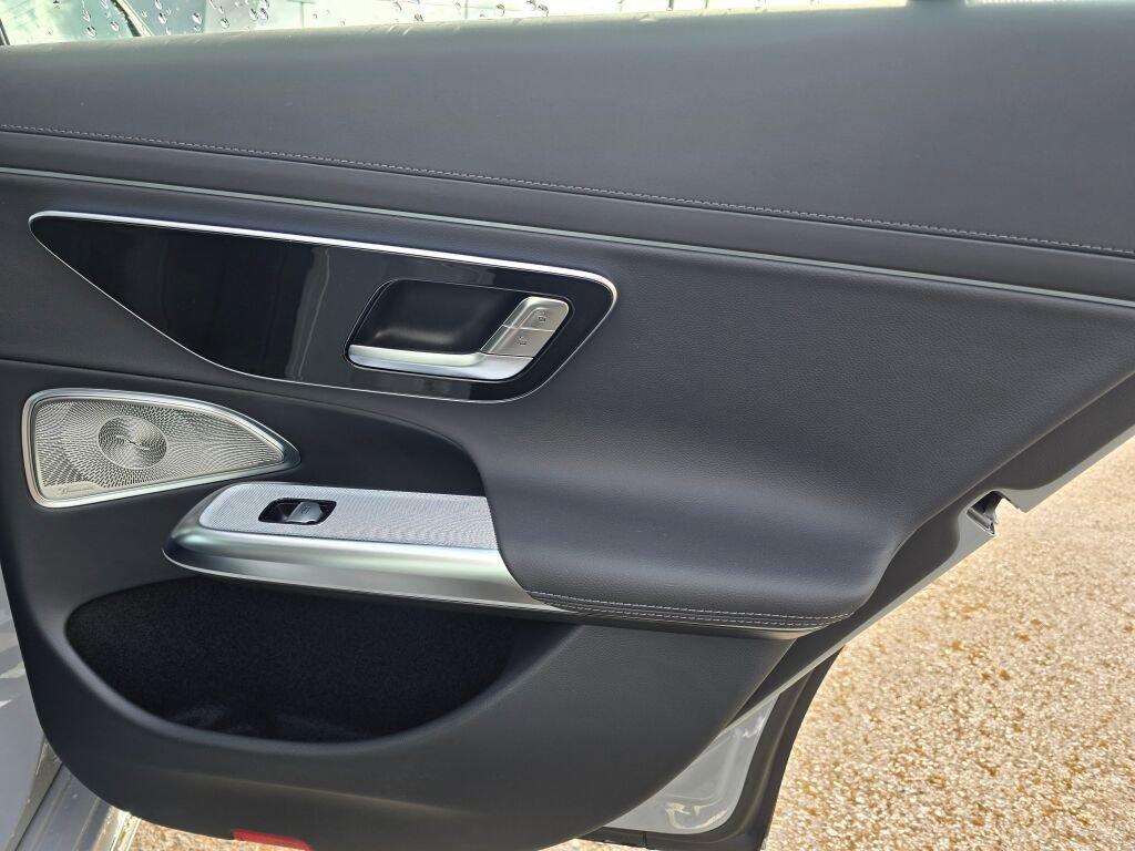 New 2026 Mercedes-Benz E 350 4MATIC Sedan image 25