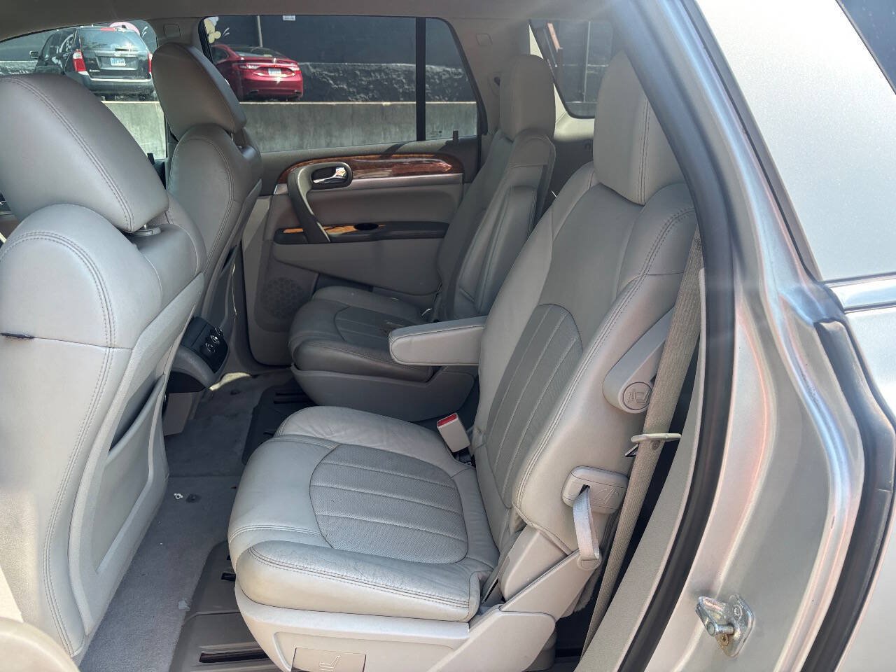 Used 2012 Buick Enclave Leather FWD image 15