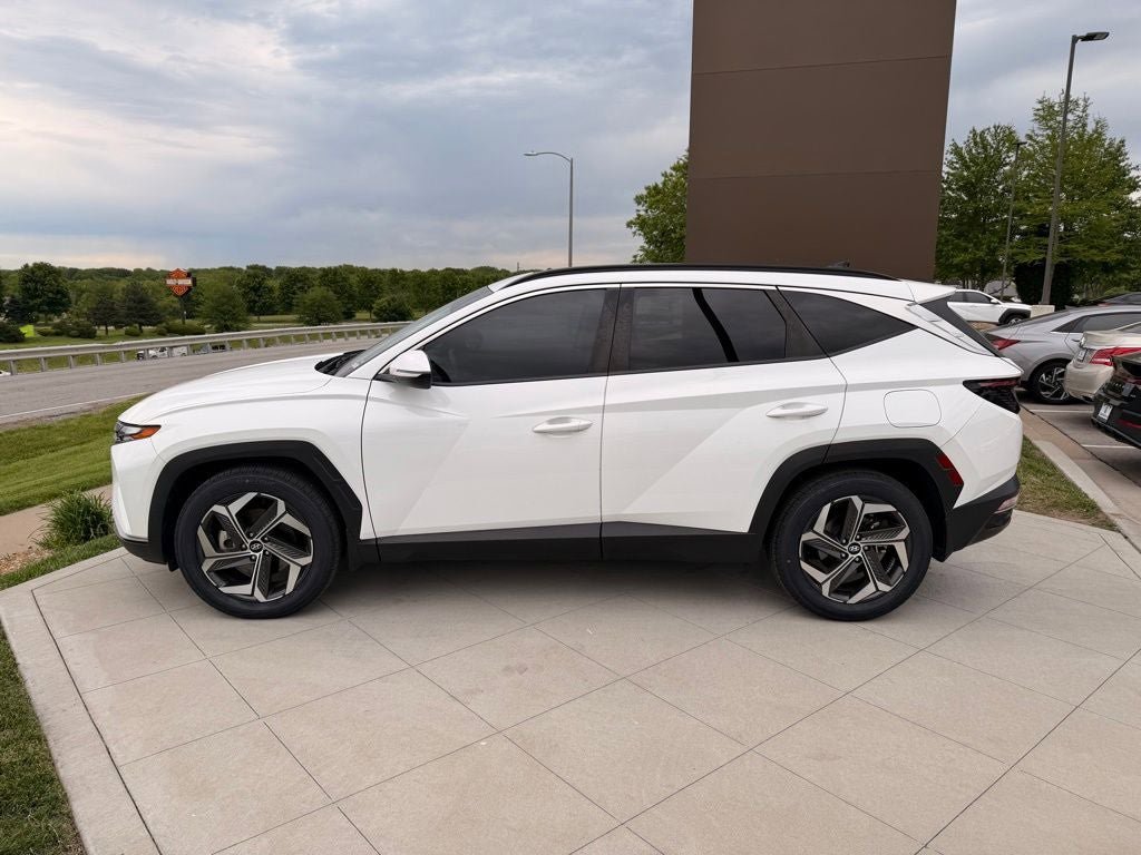 Used 2023 Hyundai Tucson SEL w/ Convenience Package FWD image 2