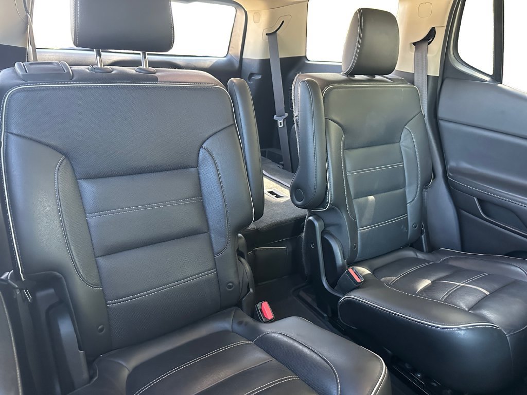 Used 2019 GMC Acadia Denali w/ Technology Package FWD image 22