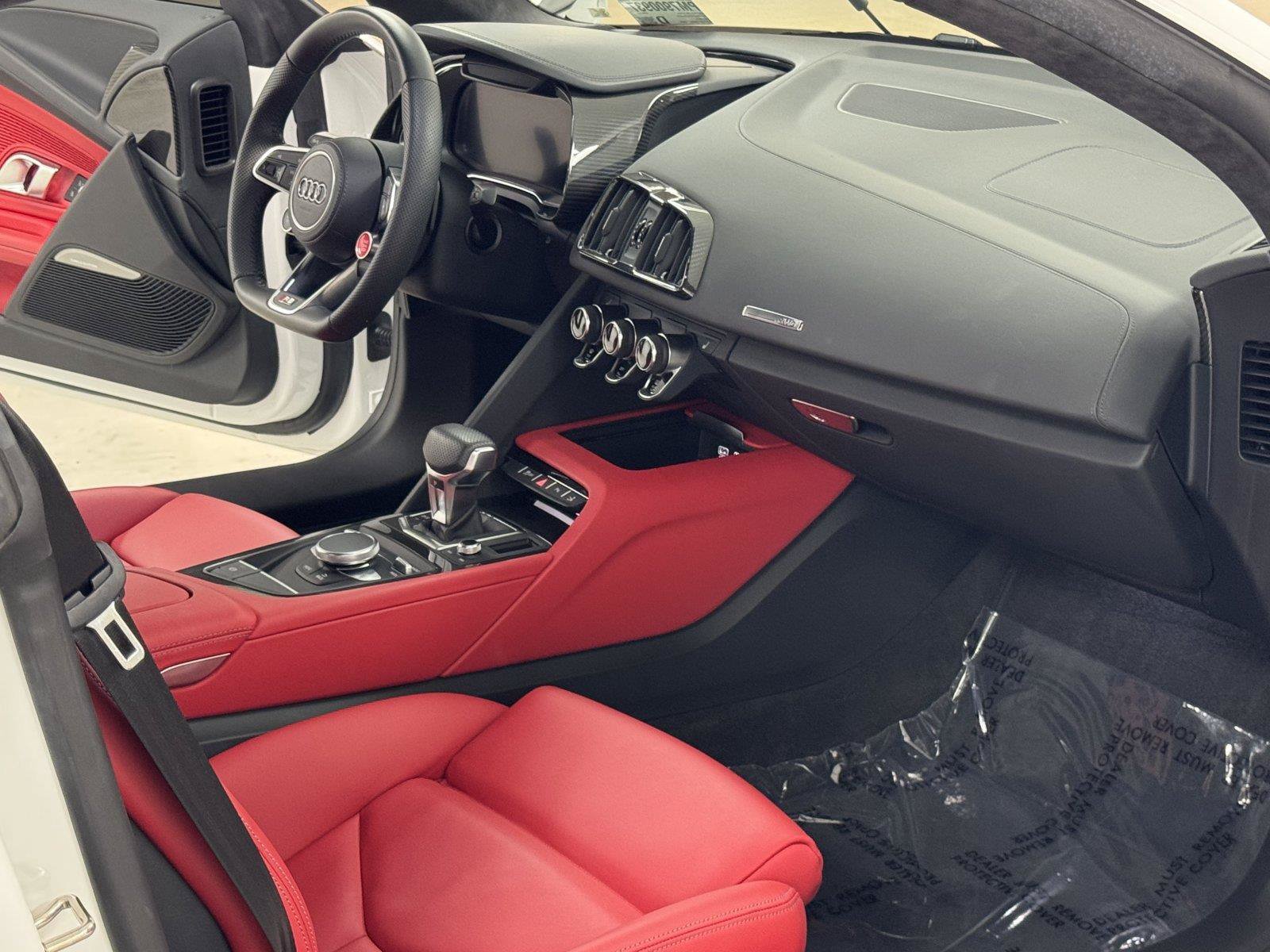 Used 2021 Audi R8 V10 RWD image 28