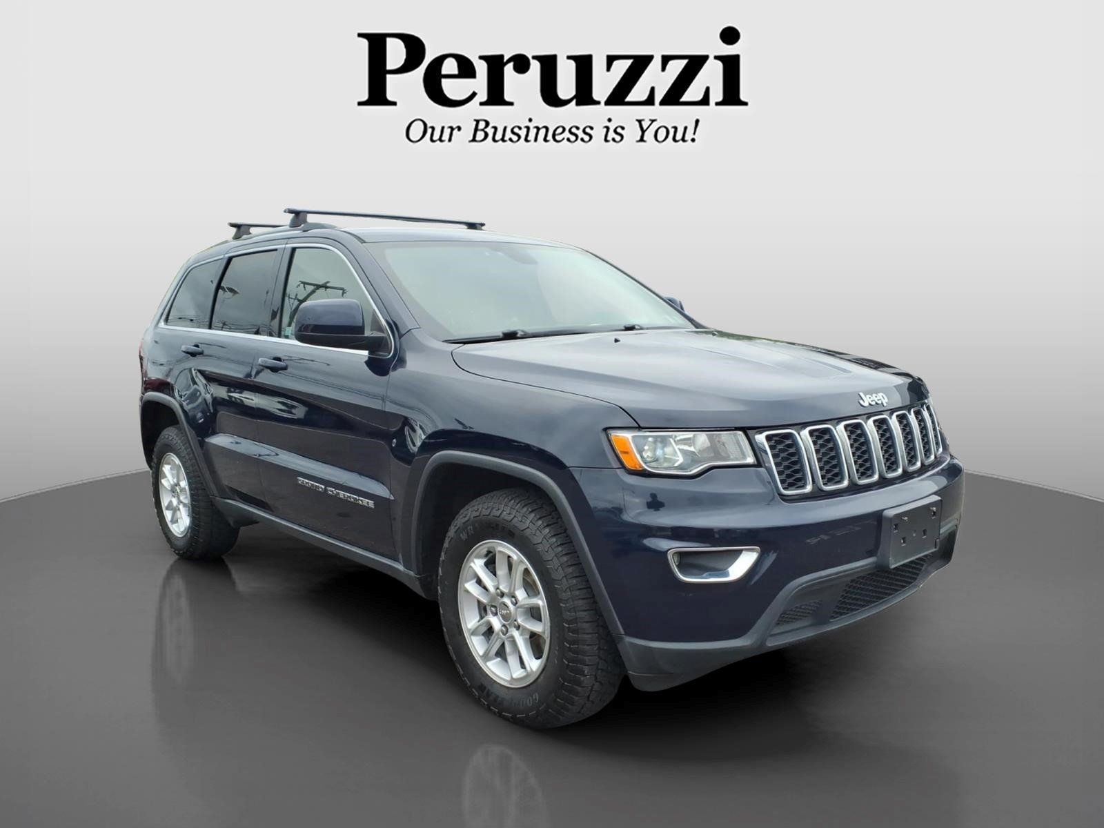 Used 2018 Jeep Grand Cherokee Laredo AWD/4WD image 1