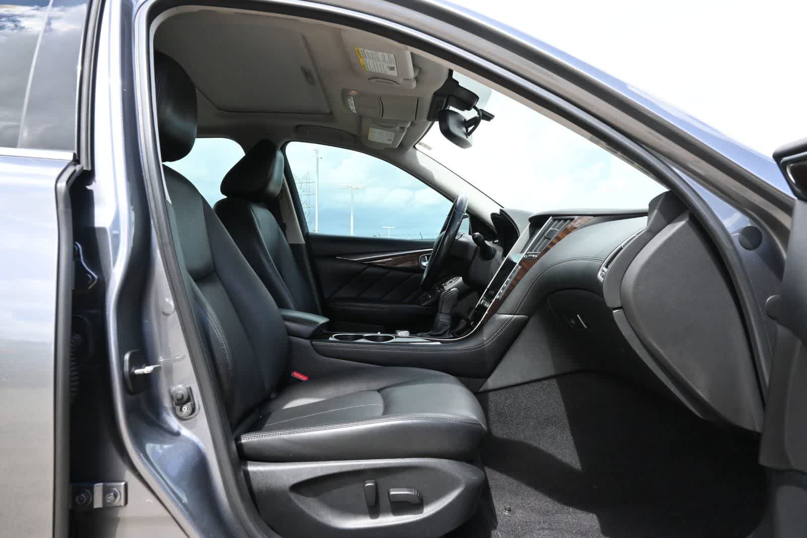 Used 2018 INFINITI Q50 Luxe AWD/4WD image 24