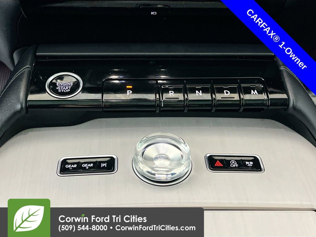 Used 2025 Lincoln Navigator L Reserve AWD/4WD image 10