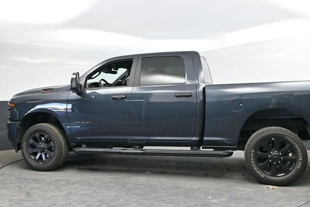 Used 2025 RAM 2500 Big Horn AWD/4WD image 6