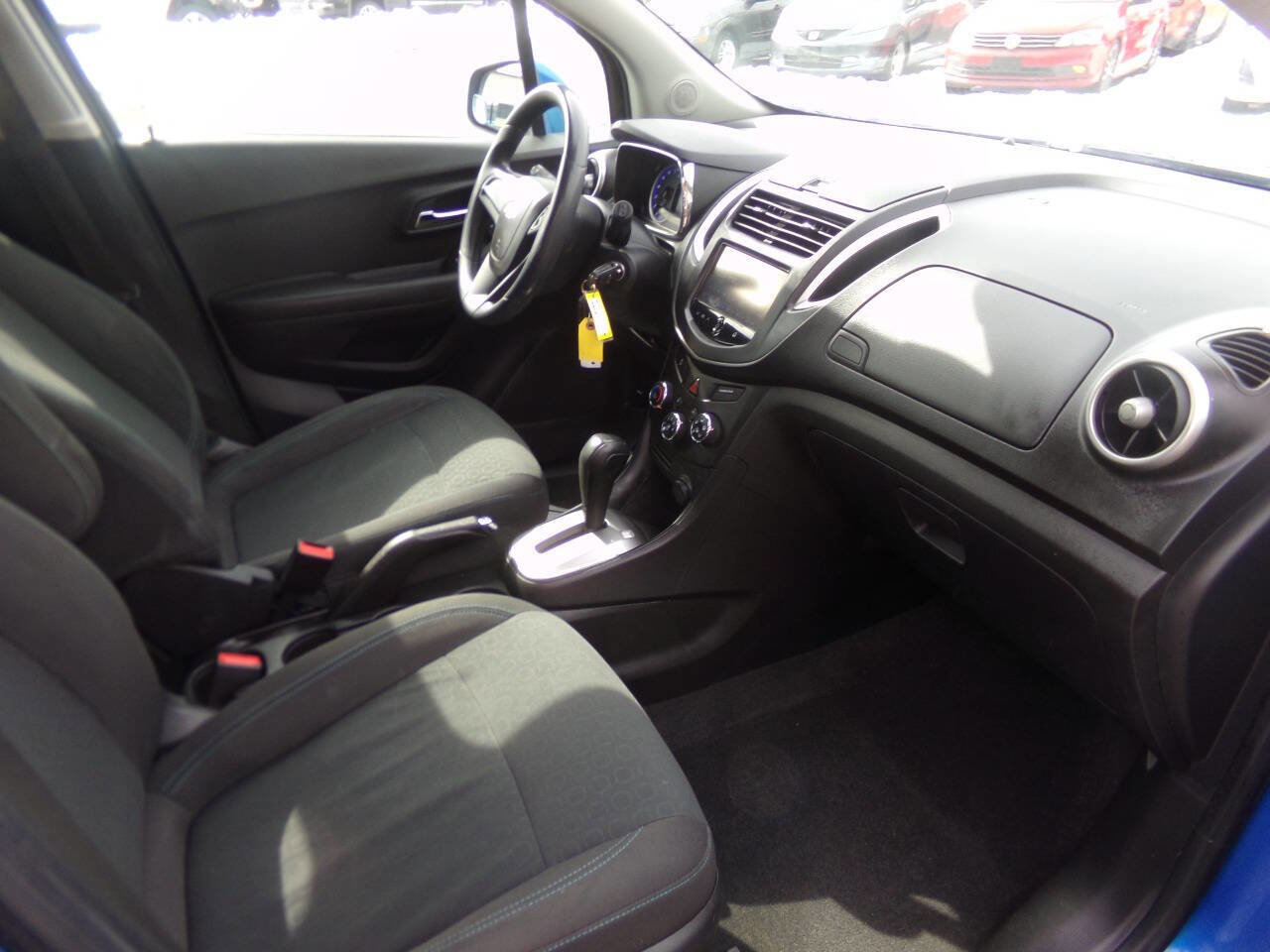 Used 2015 Chevrolet Trax LS image 30
