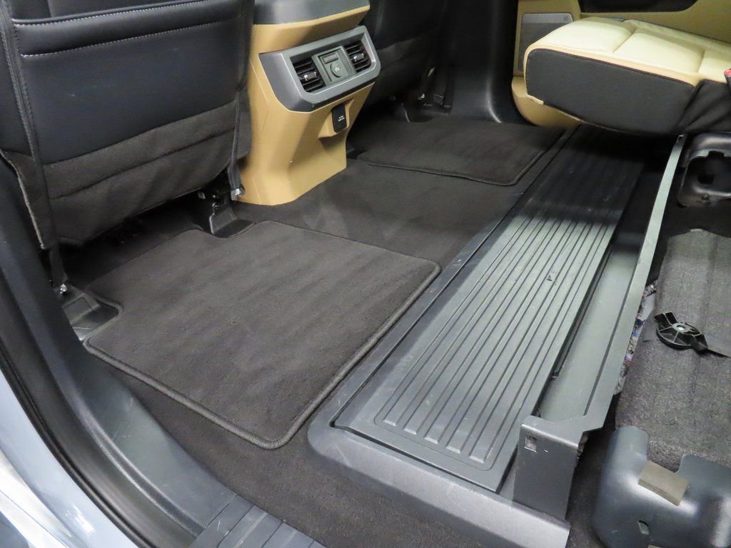 Used 2025 Ford F350 Lariat image 53