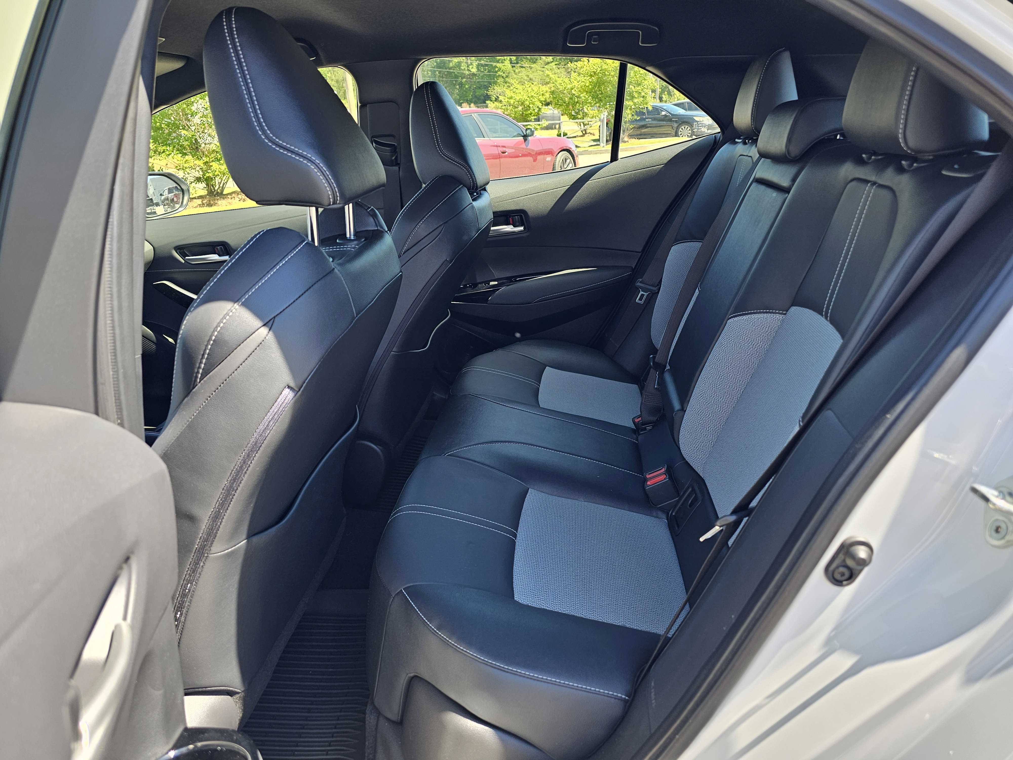Used 2023 Toyota Corolla XSE FWD image 31