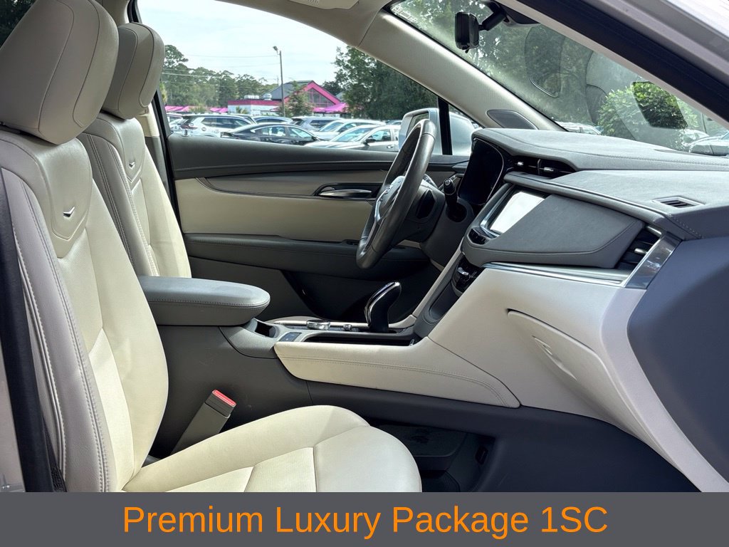 Used 2020 Cadillac XT5 Premium Luxury FWD image 15