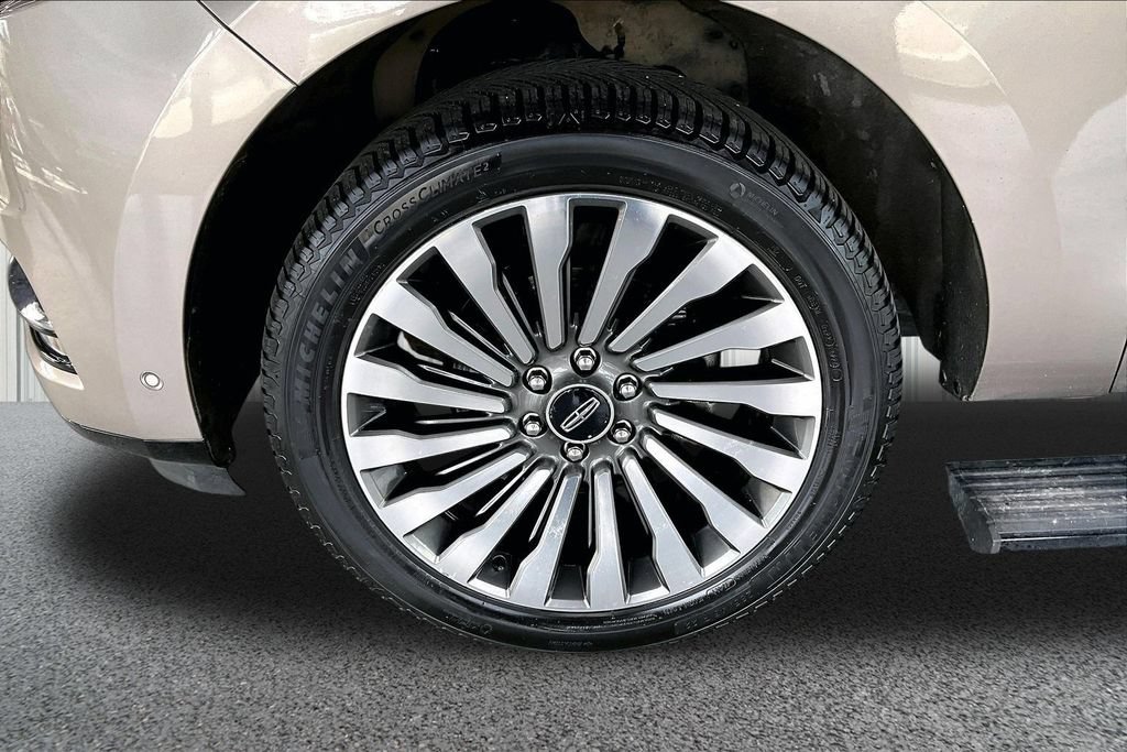 Used 2019 Lincoln Navigator Reserve AWD/4WD image 37
