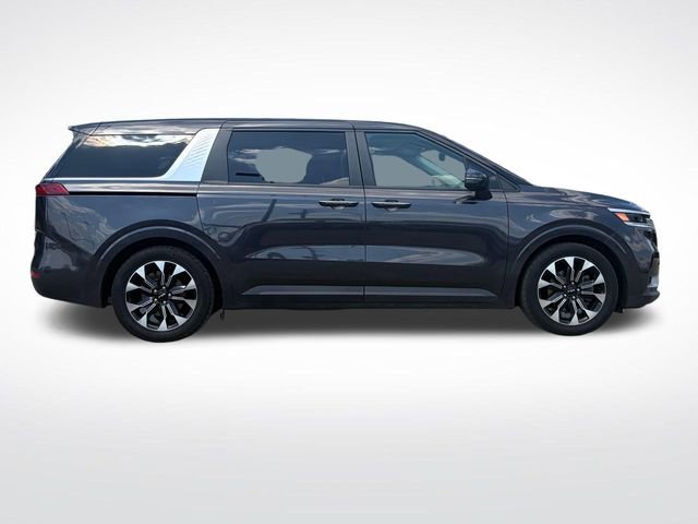 Used 2024 Kia Carnival EX FWD image 26