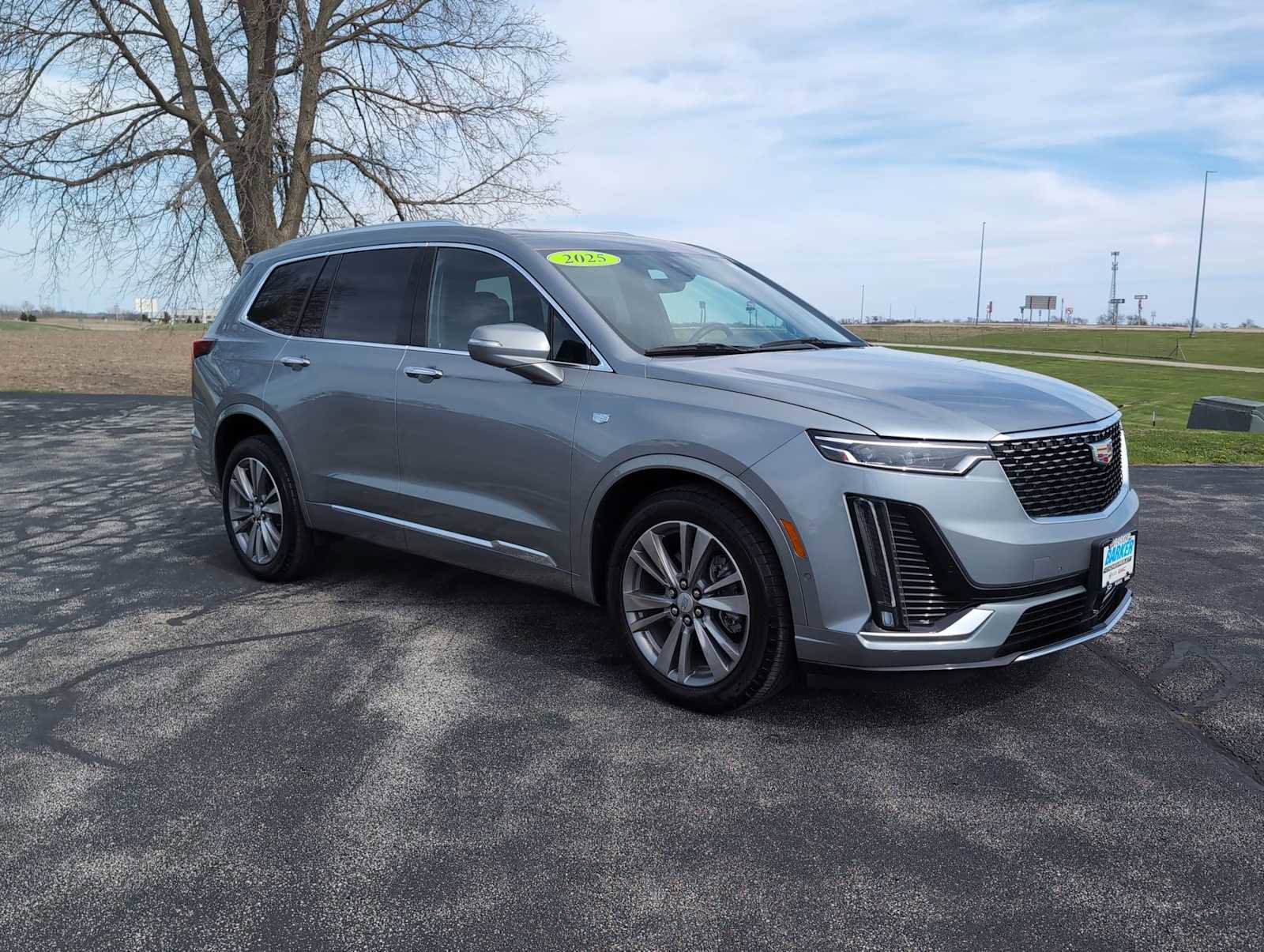 Used 2025 Cadillac XT6 Premium Luxury w/ Platinum Package AWD/4WD image 4