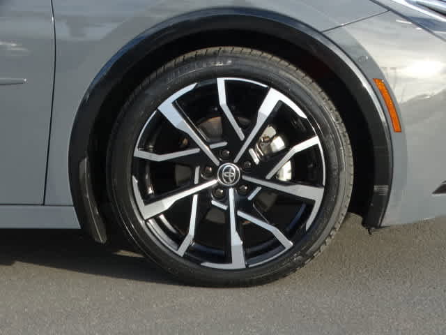 Used 2024 Toyota Prius Prime Premium w/ Advanced Technology Package FWD image 8