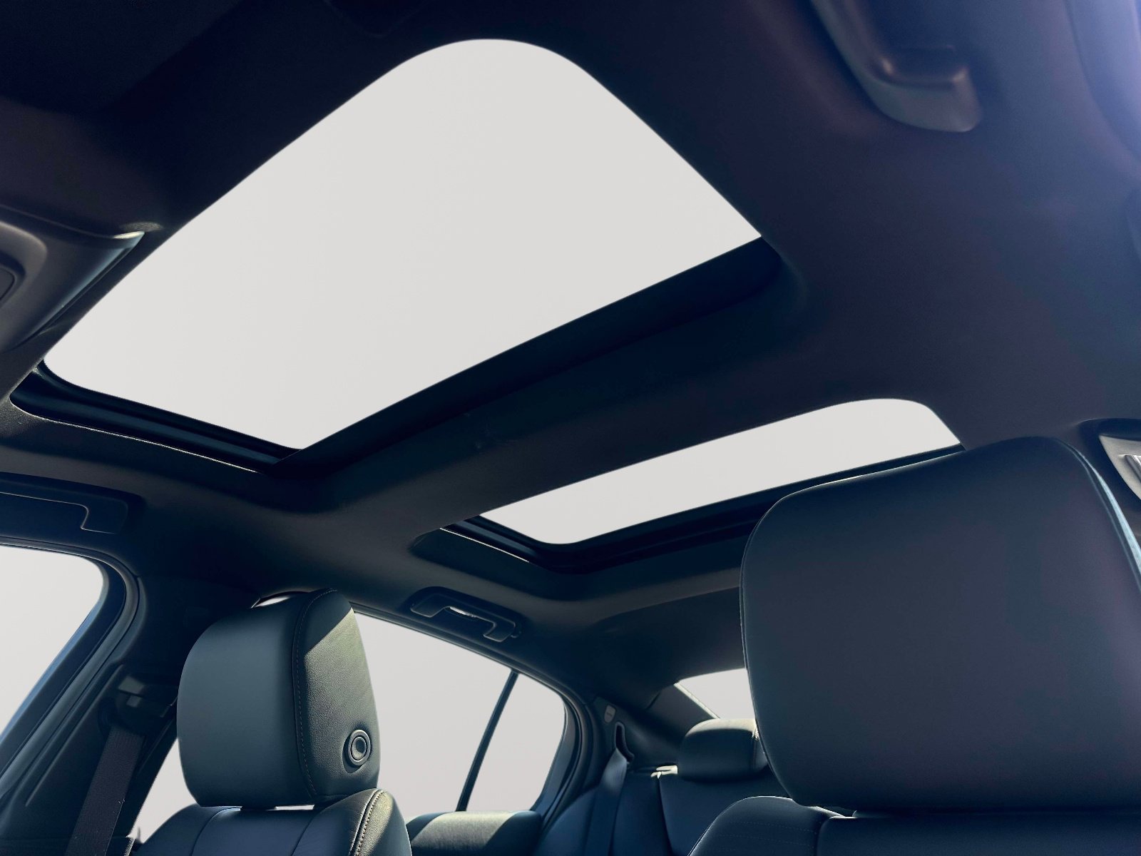 Used 2025 Cadillac CT5 Sport RWD image 8