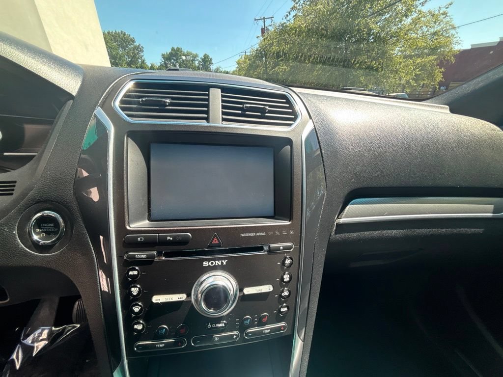 Used 2016 Ford Explorer Sport AWD/4WD image 14