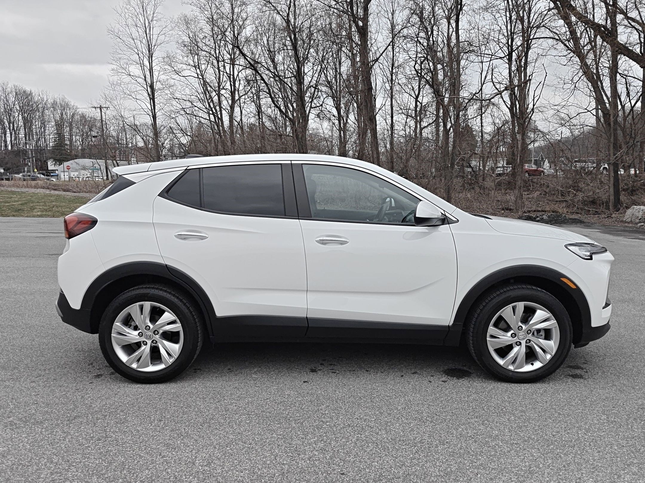 Certified 2026 Buick Encore GX Preferred w/ Comfort Package image 8