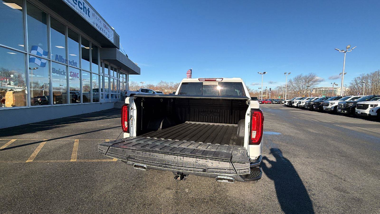 Used 2022 GMC Sierra 1500 SLT w/ SLT Premium Plus Package image 10