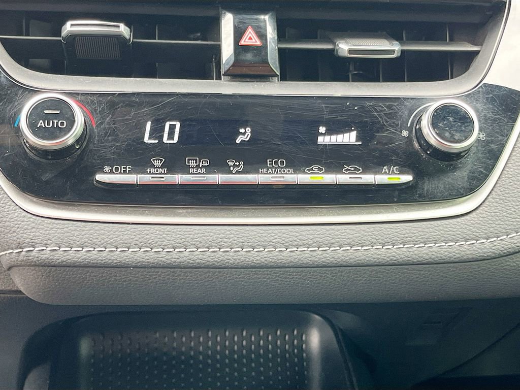 Used 2022 Toyota Corolla SE FWD image 15