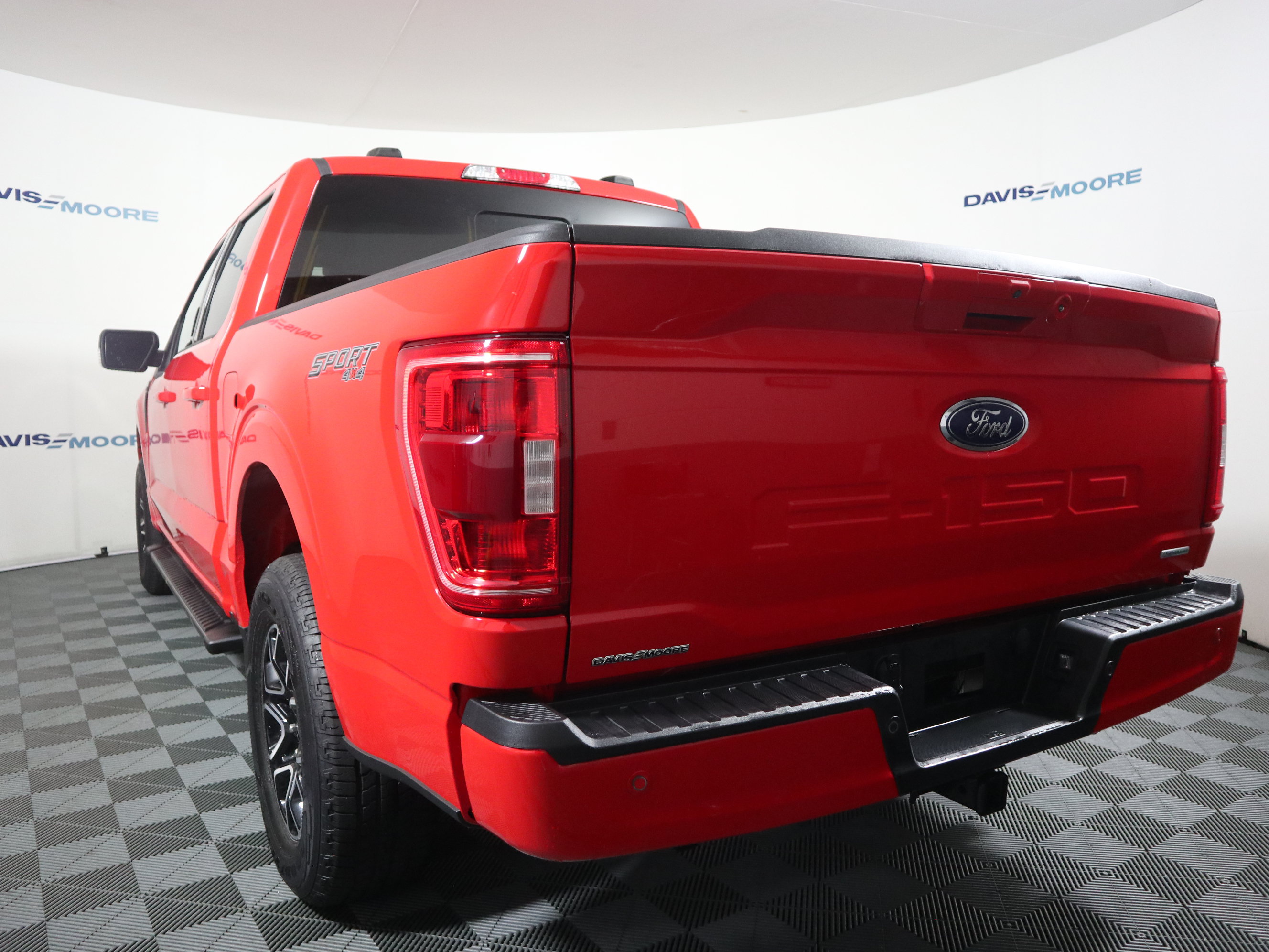 Used 2023 Ford F150 XLT w/ Equipment Group 302A High AWD/4WD image 9