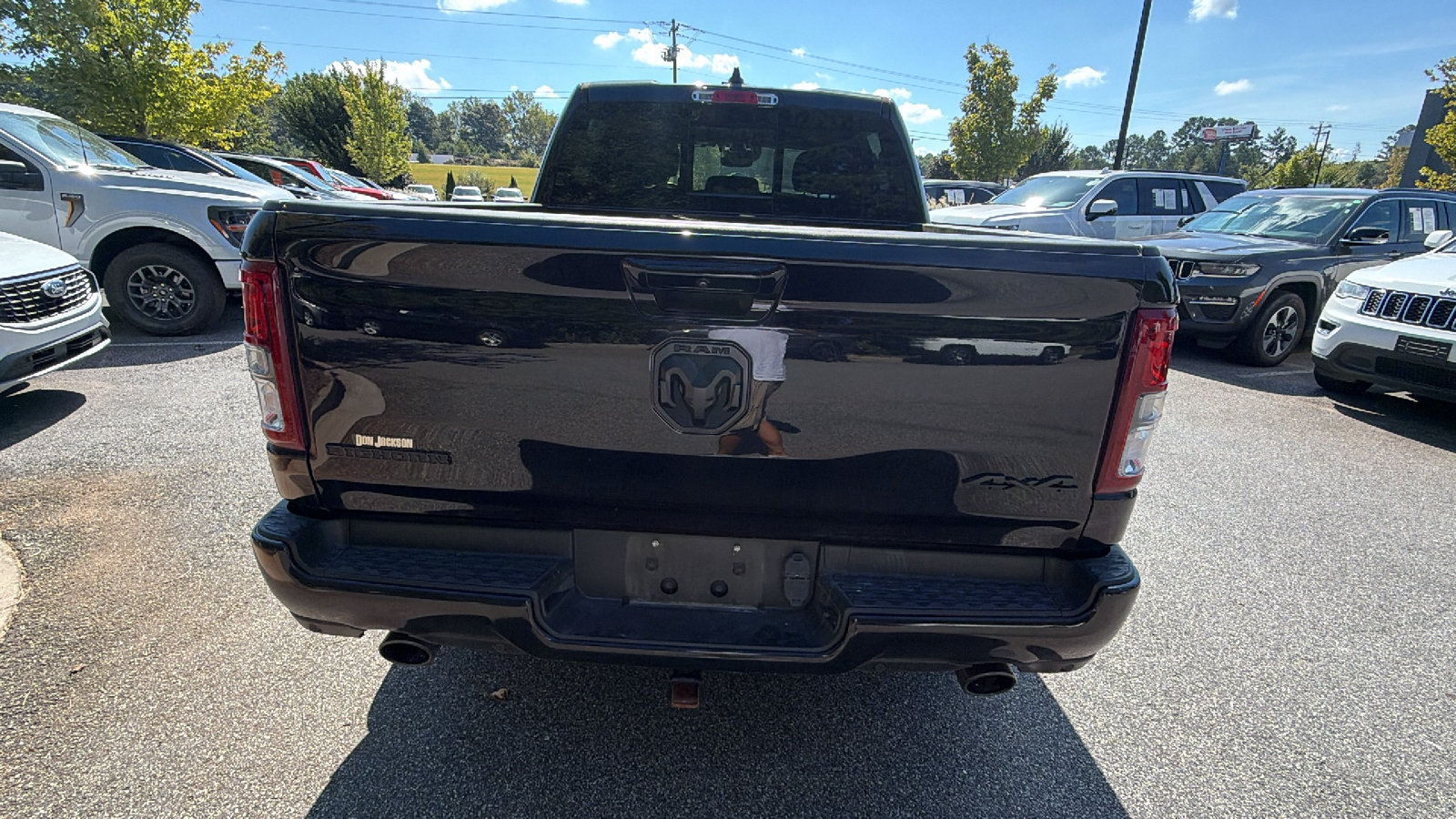 Used 2022 RAM 1500 Big Horn AWD/4WD image 9