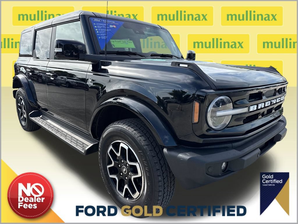 Certified 2025 Ford Bronco Outer Banks AWD/4WD image 1