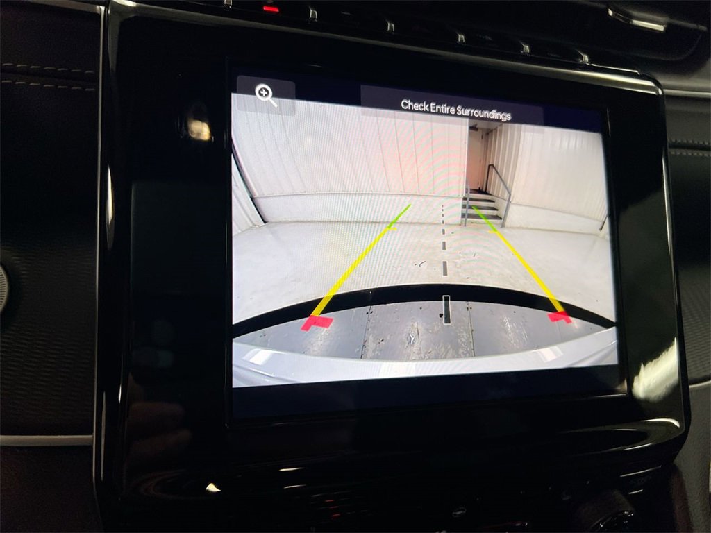 New 2025 Jeep Grand Cherokee Altitude w/ Trailer Tow Package image 14