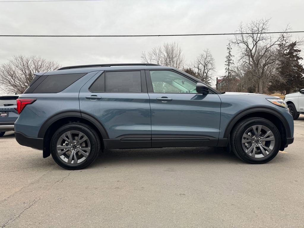 New 2026 Ford Explorer Active w/ Active Comfort Package image 4