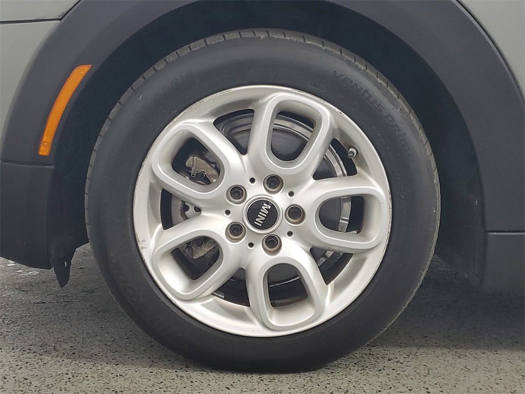 Used 2019 MINI Cooper 2-Door Hardtop image 8