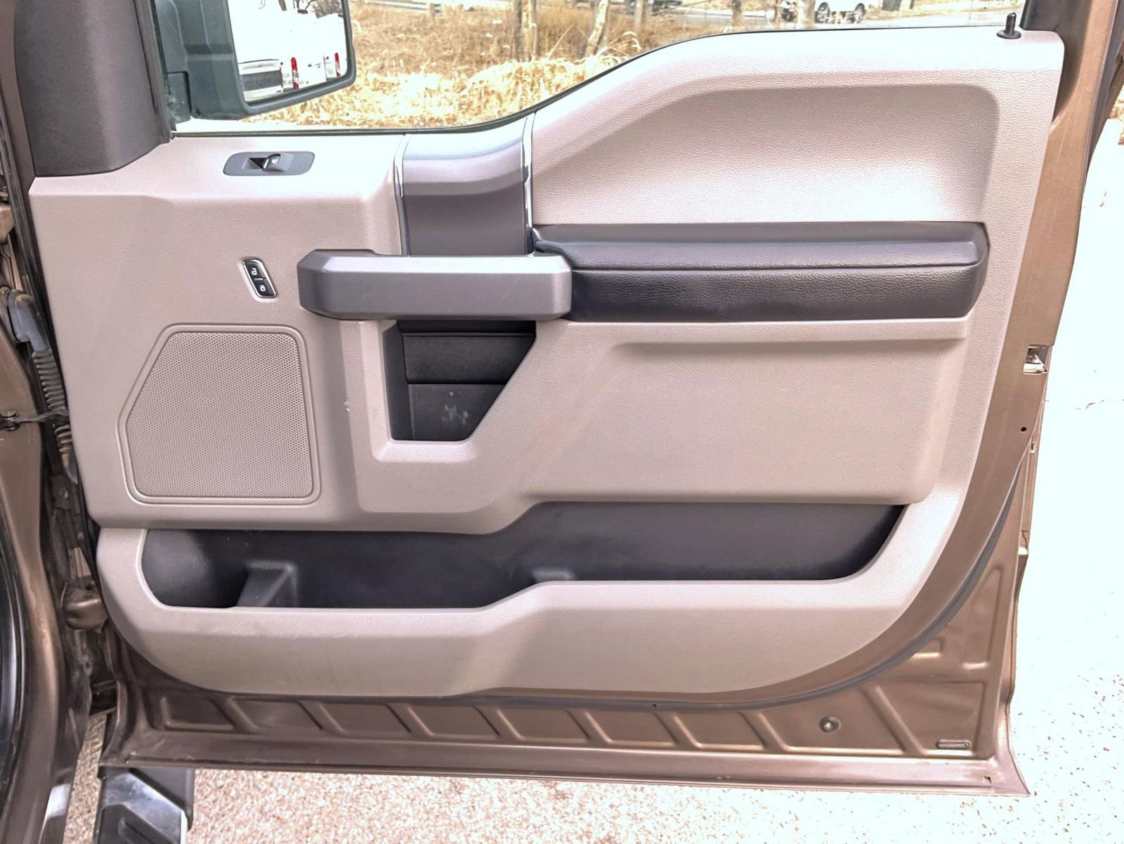 Used 2016 Ford F150 XLT w/ Equipment Group 301A Mid AWD/4WD image 16