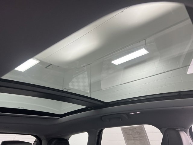 Used 2022 Lincoln Corsair AWD w/ Premium Package image 27