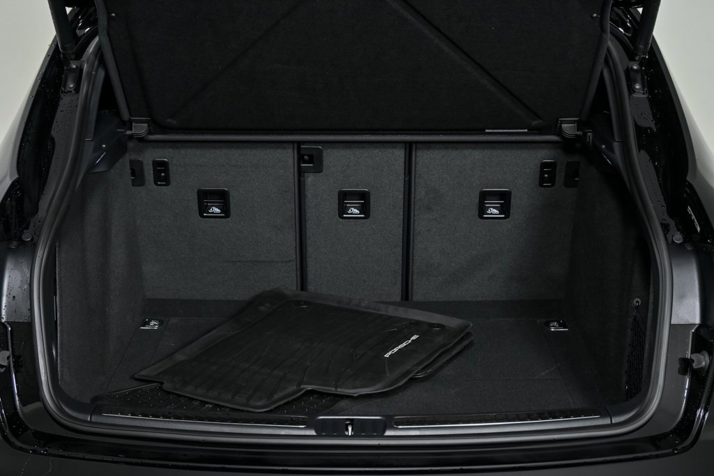 New 2026 Porsche Macan image 31