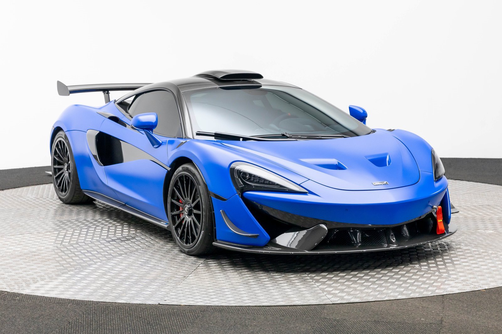 Used 2020 McLaren 620R RWD image 52