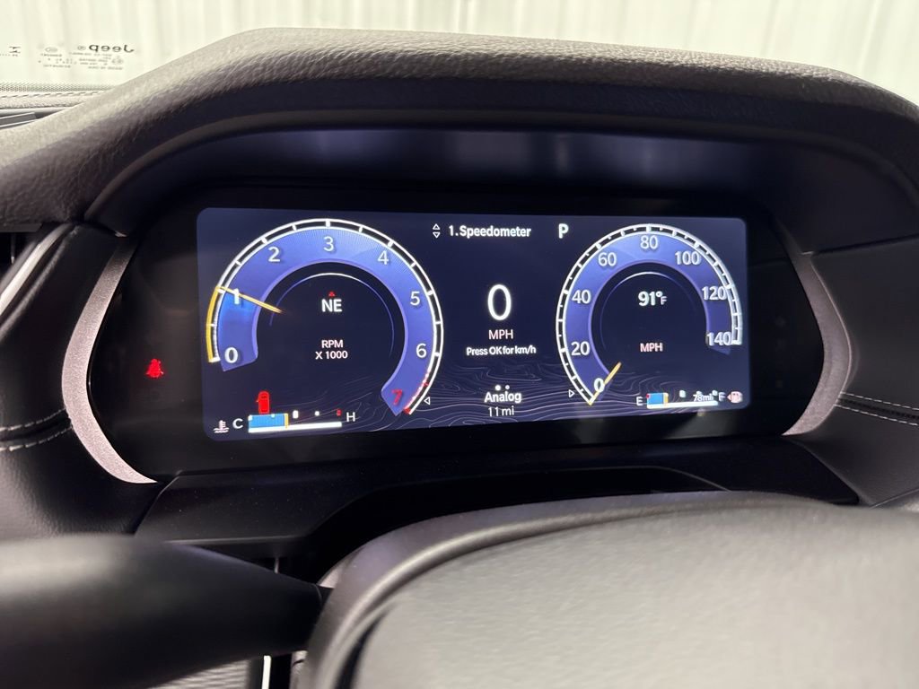 New 2025 Jeep Grand Cherokee L Altitude image 22