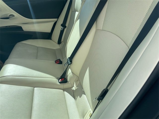 Used 2022 Lexus ES 350 w/ Premium Package image 5
