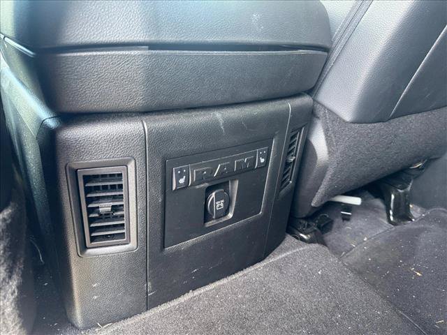 Used 2018 RAM 3500 Laramie w/ Sport Appearance Group AWD/4WD image 18