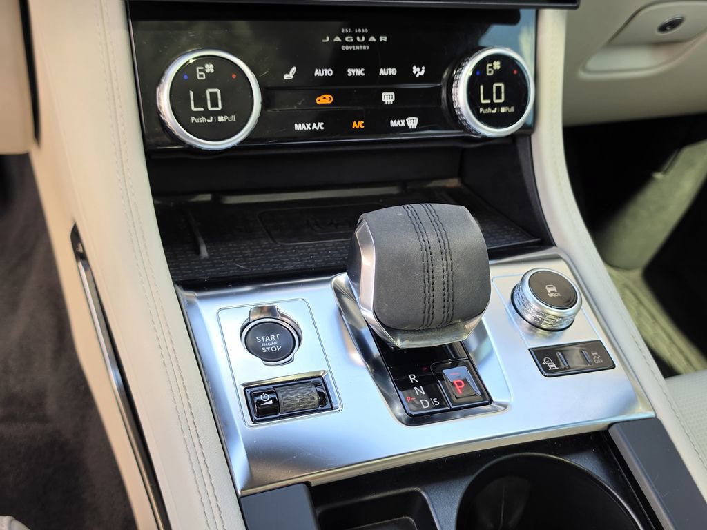 Used 2024 Jaguar F-PACE R-Dynamic S AWD/4WD image 28